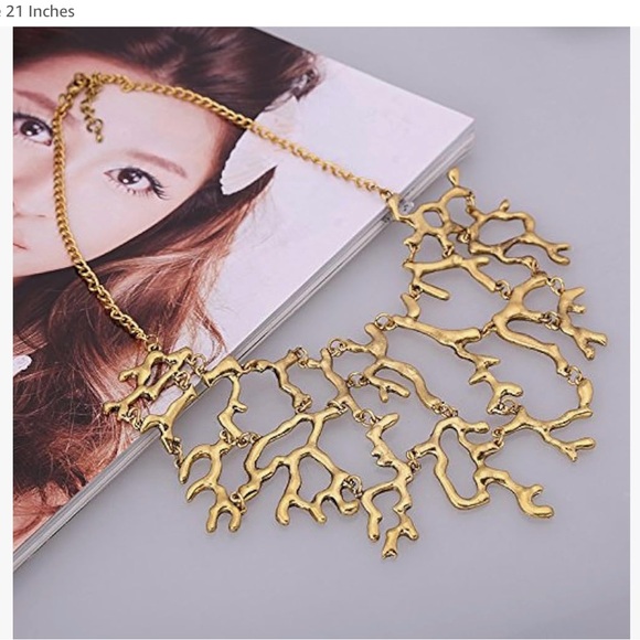 Coral design silver tone fashion necklace. New in bag - Picture 2 of 2